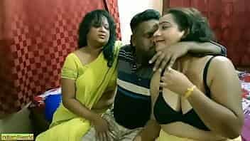 Desi Aunty (Bhabhi) Having Sex With Boy video